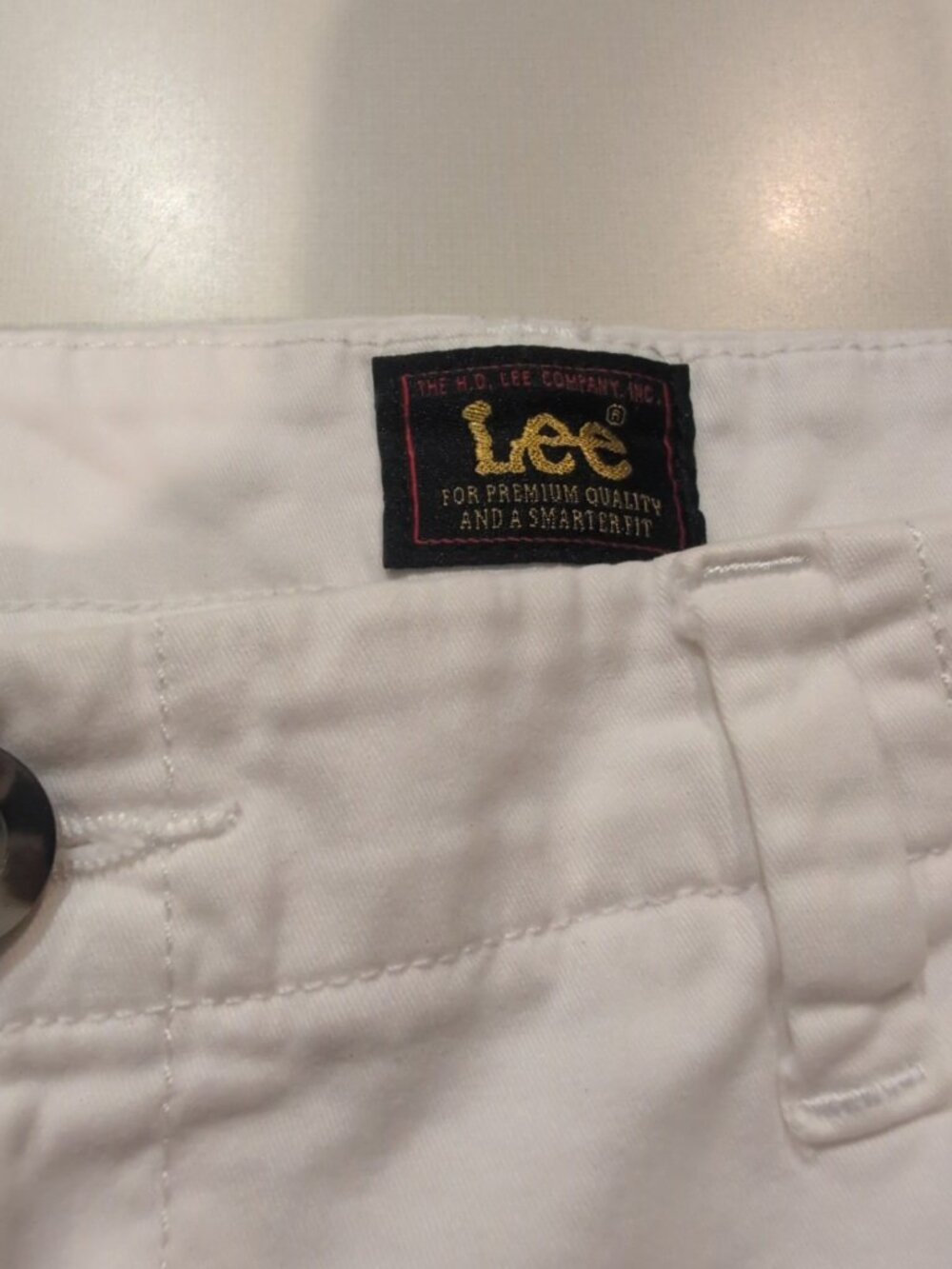 Lee Pants Women's Sz 10 M White Shorts Chino Solid Pocketed - Picture 2 of 11